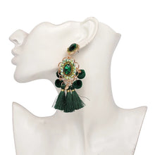 Carregar imagem no visualizador da galeria, Handmade Dangle Tassel Earrings